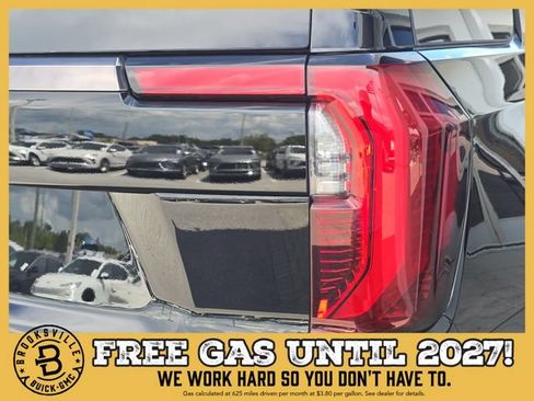 New 2026 GMC Yukon AT4 Ultimate AWD/4WD image 8