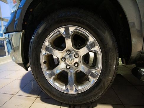 Used 2016 RAM 1500 Laramie w/ Convenience Group image 25