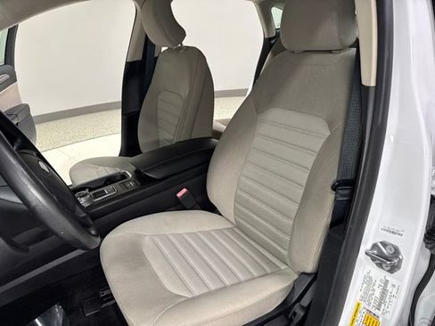 Used 2018 Ford Fusion S FWD image 11
