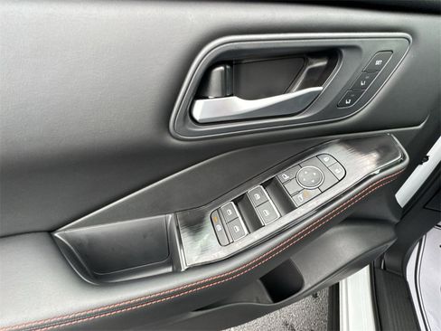 New 2026 Nissan Rogue SV image 13