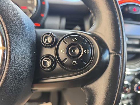 Used 2014 MINI Cooper 2-Door Hardtop image 16