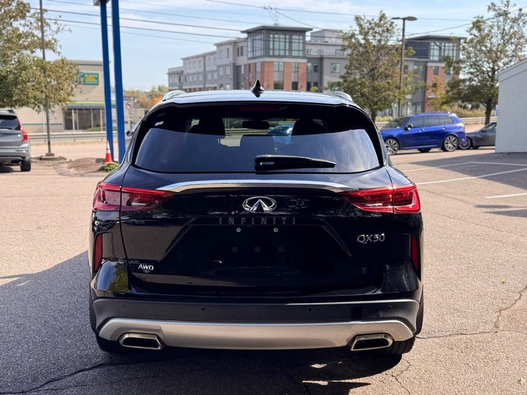 Used 2020 INFINITI QX50 Luxe w/ Cargo Package AWD/4WD image 5