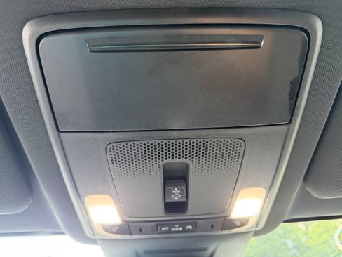 Used 2025 Honda CR-V Sport Touring image 31