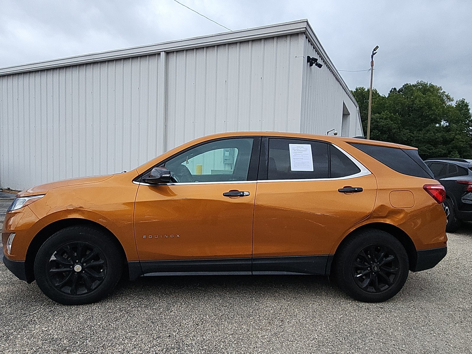 Used 2018 Chevrolet Equinox LT AWD/4WD image 2