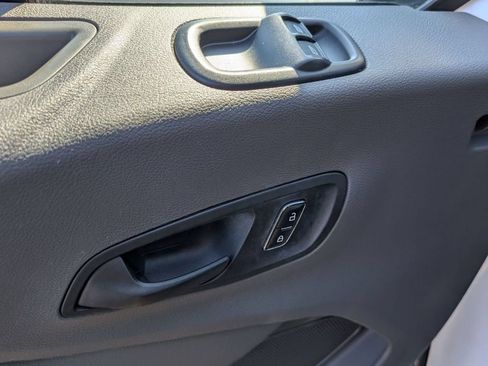 Certified 2022 Ford Transit 350 XLT RWD image 26