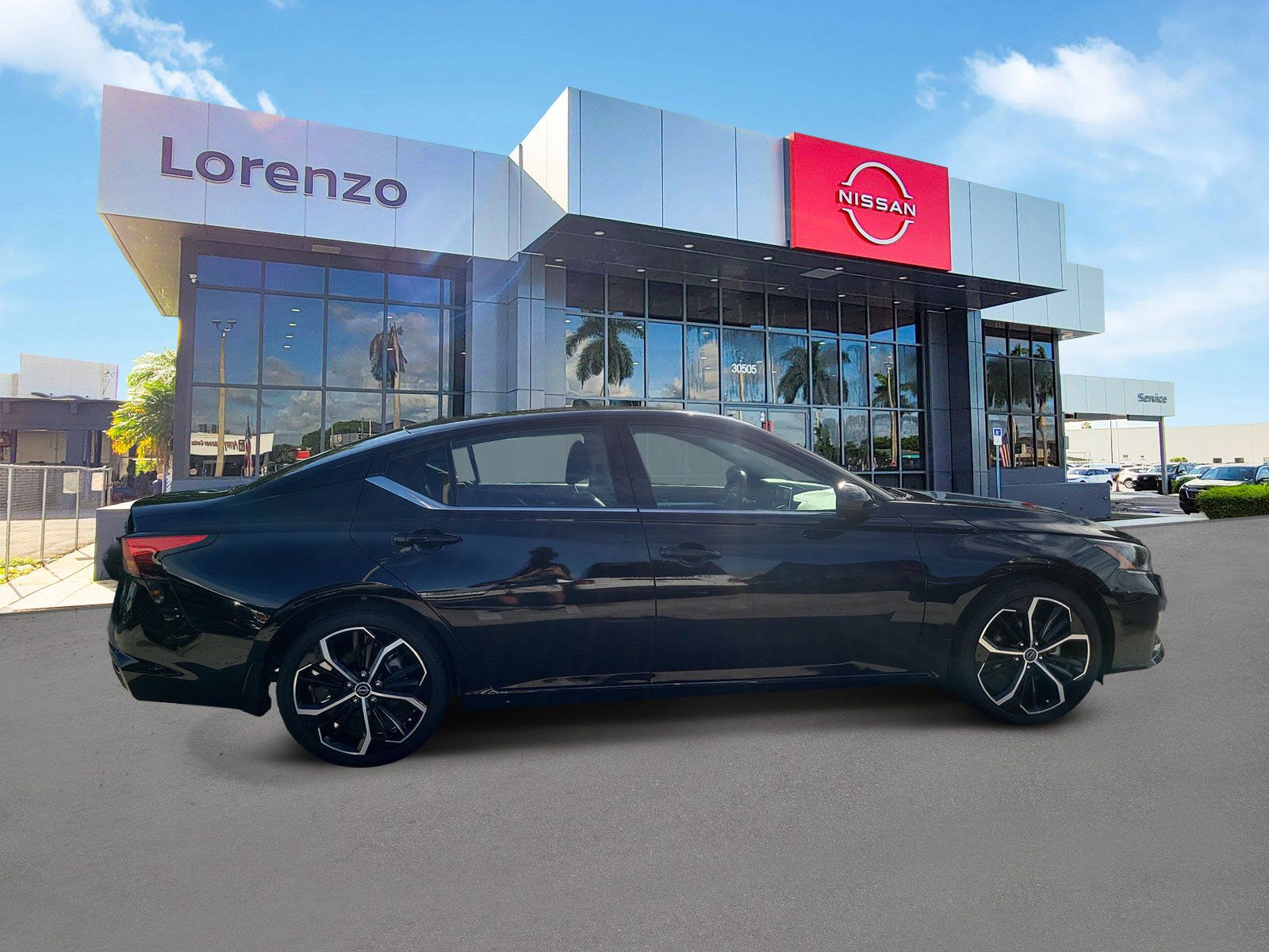 Used 2024 Nissan Altima 2.5 SR FWD image 4