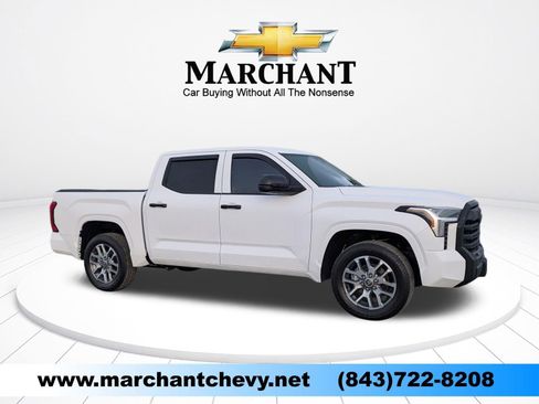 Used 2025 Toyota Tundra SR image 1
