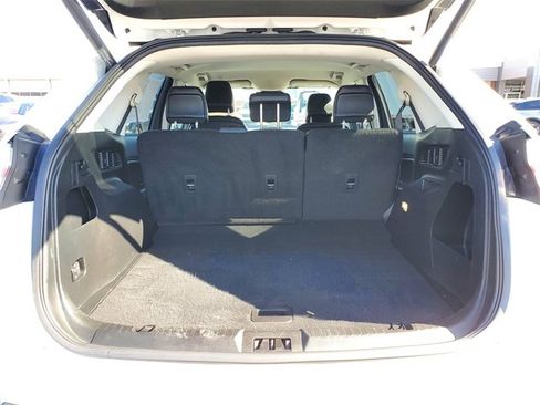 Certified 2022 Ford Edge SEL w/ Convenience Package image 27