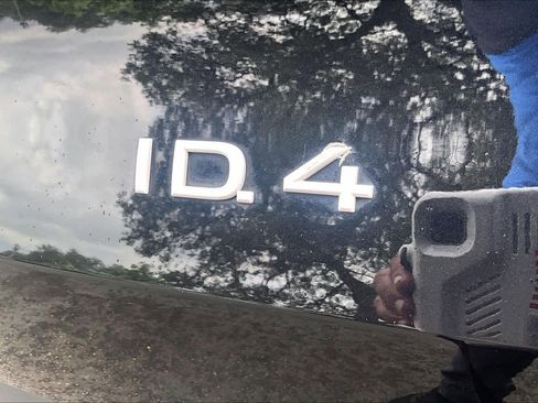 Used 2023 Volkswagen ID.4 S RWD image 9