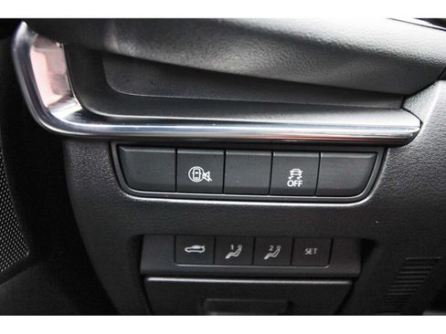 Used 2024 MAZDA MAZDA3 s AWD/4WD image 19