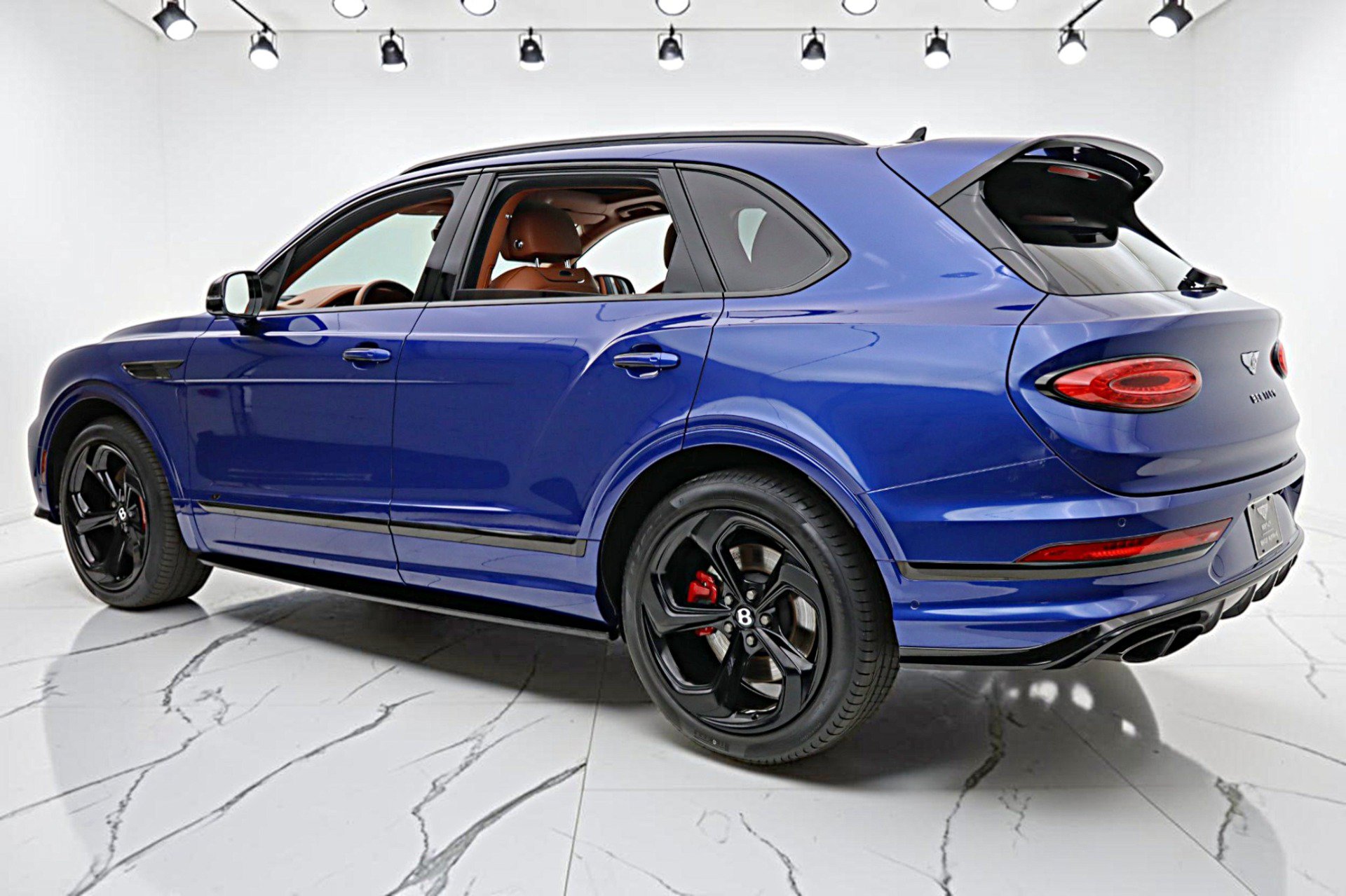 Certified 2022 Bentley Bentayga AWD/4WD image 9