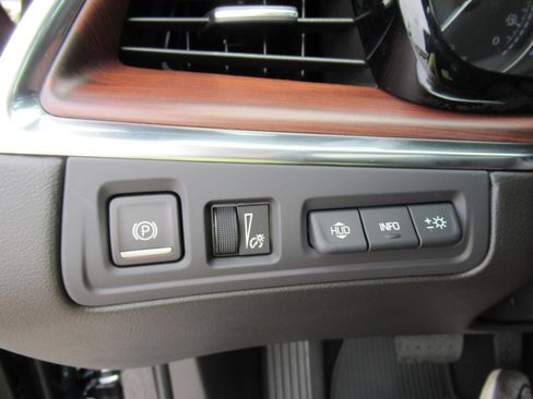 New 2026 Cadillac XT5 Premium Luxury w/ Driver Assist Package FWD image 19