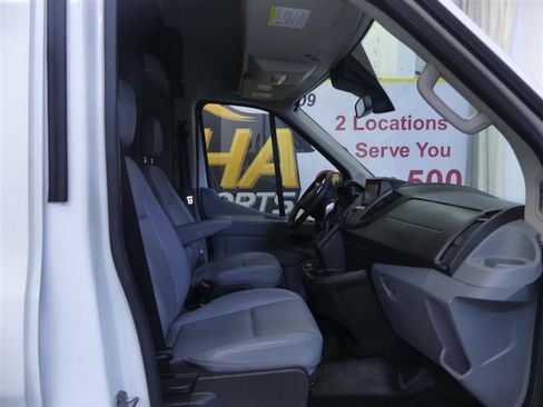 Used 2018 Ford Transit 250 148 Medium Roof image 9
