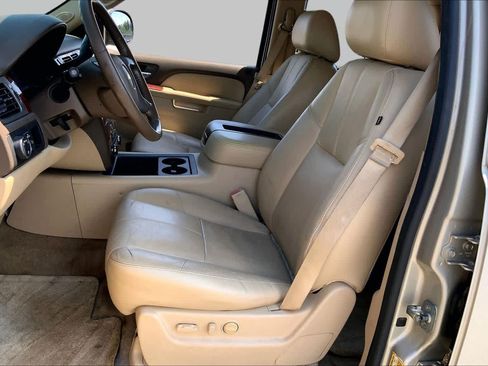 Used 2013 Chevrolet Tahoe LT RWD image 8