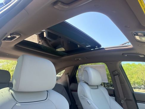 New 2026 Genesis GV70 2.5T Advanced AWD/4WD image 36