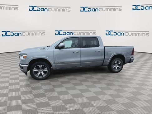 Used 2022 RAM 1500 Laramie AWD/4WD image 5