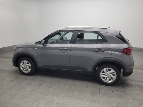 Used 2020 Hyundai Venue SEL w/ Convenience Package FWD image 3