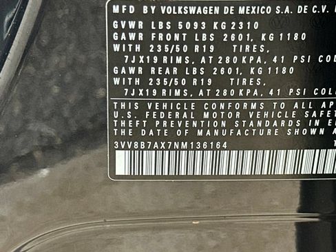 Used 2022 Volkswagen Tiguan SE R-Line AWD/4WD image 36