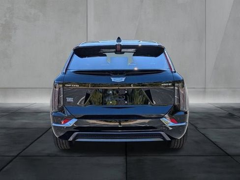New 2026 Cadillac Optiq Luxury 2 image 4