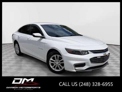 Used 2017 Chevrolet Malibu LT FWD image 1