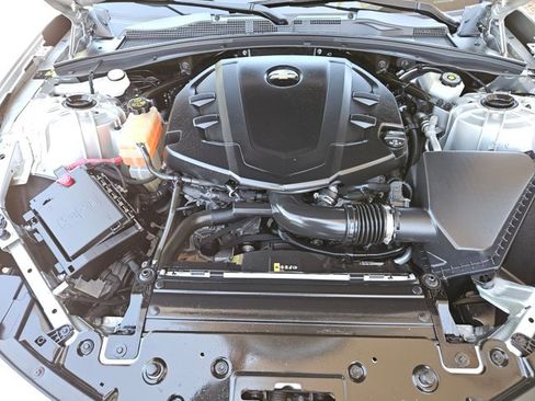Used 2019 Chevrolet Camaro LT RWD image 25