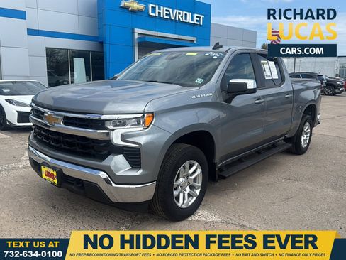 Used 2024 Chevrolet Silverado 1500 LT image 1