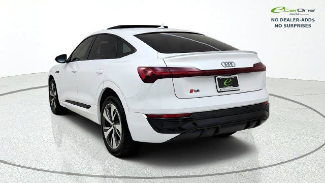 Used 2024 Audi Q8 e-tron Premium AWD/4WD image 6