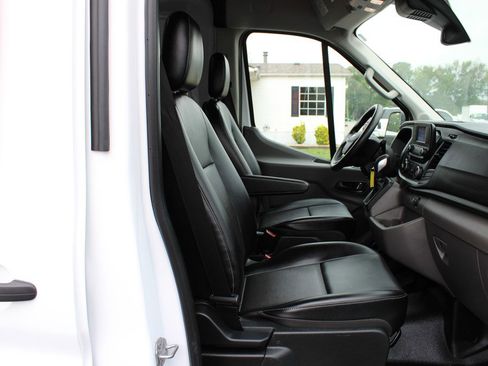 Used 2024 Ford Transit 250 148 Medium Roof RWD image 15