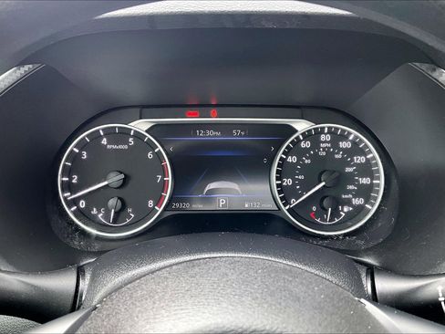 Used 2023 Nissan Sentra SV FWD image 13