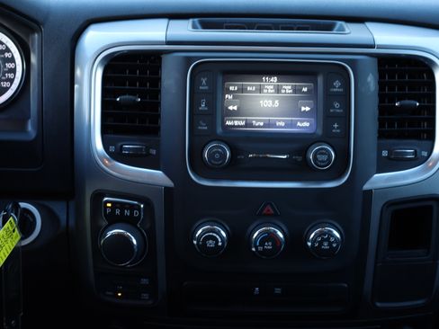 Used 2024 RAM 1500 Classic SLT image 7