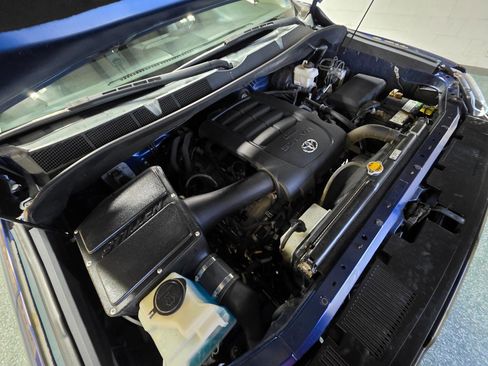 Used 2014 Toyota Tundra SR5 w/ SR5 Upgrade Package image 35