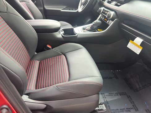 Used 2025 Toyota RAV4 XSE w/ Weather Package image 20