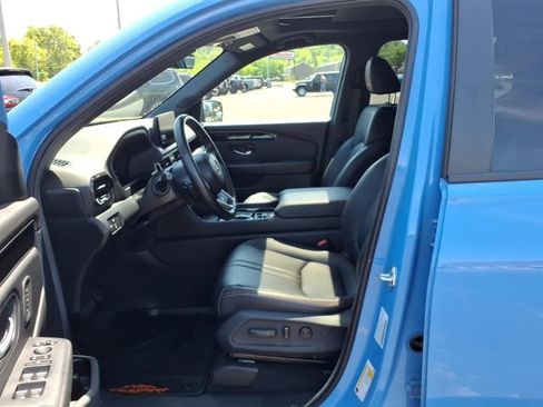 Used 2024 Honda Pilot TrailSport image 10