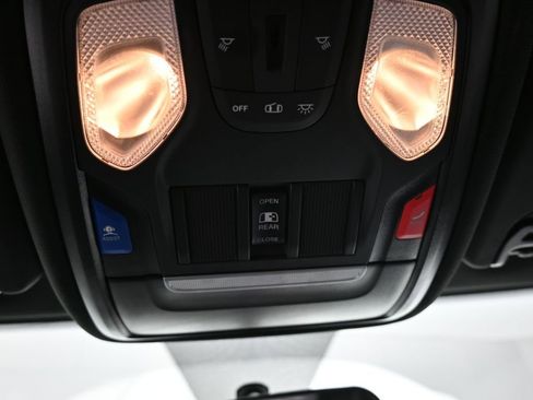 Used 2024 RAM 3500 Tradesman w/ Chrome Appearance Group image 36