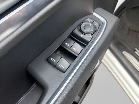 Used 2023 Chevrolet Silverado 1500 RST w/ LPO, Dark Essentials Package AWD/4WD image 19