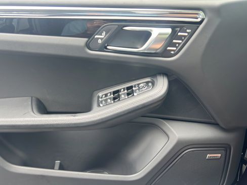 New 2026 Porsche Macan AWD/4WD image 23