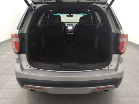 Used 2017 Ford Explorer Limited w/ Equipment Group 301A FWD image 29