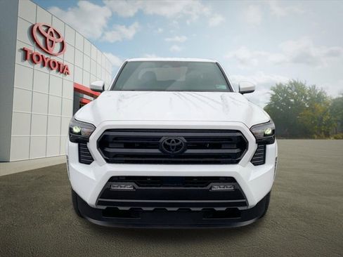 New 2026 Toyota Tacoma SR5 AWD/4WD image 8