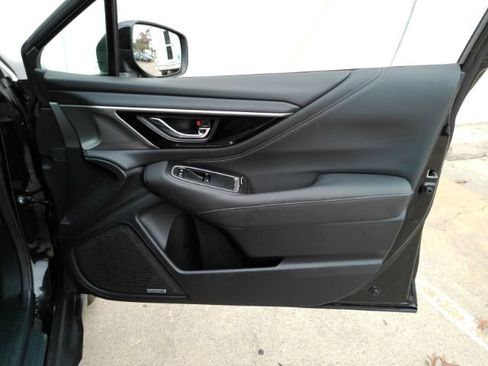 Used 2020 Subaru Outback Limited image 17