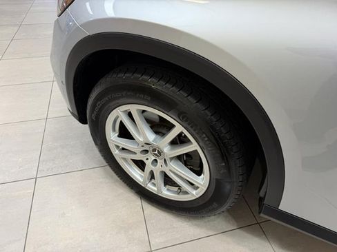 Certified 2025 Mercedes-Benz GLC 300 image 6
