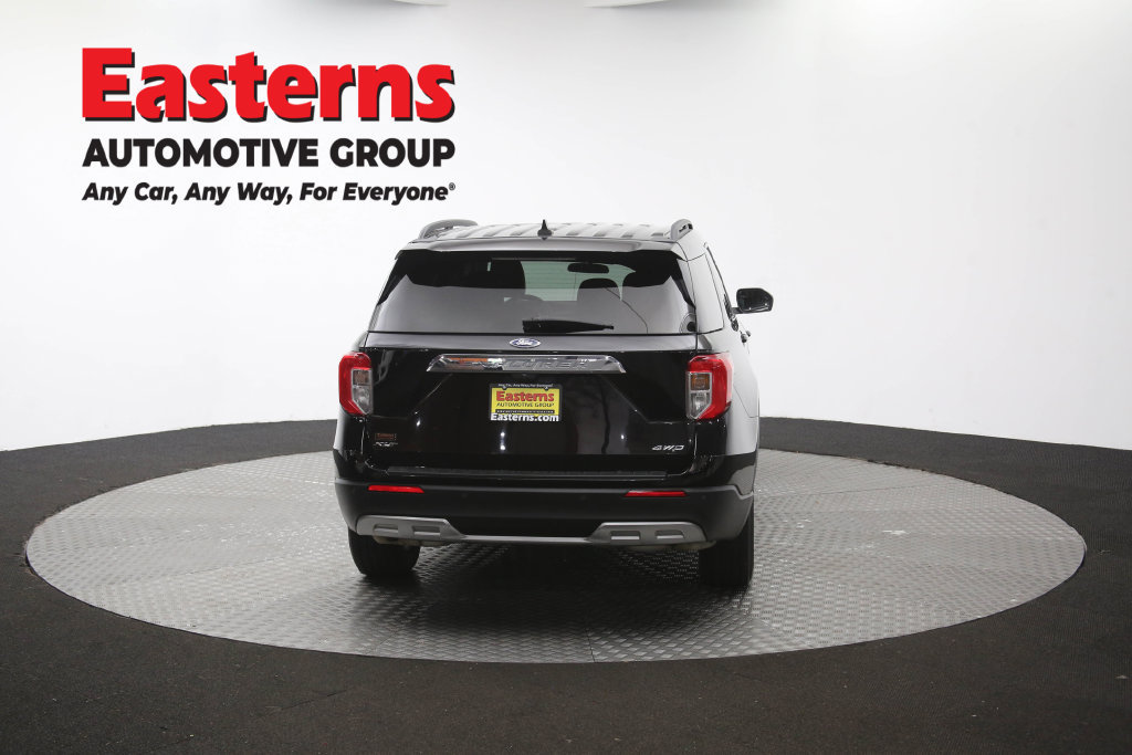 Used 2023 Ford Explorer XLT w/ Equipment Group 202A AWD/4WD image 39