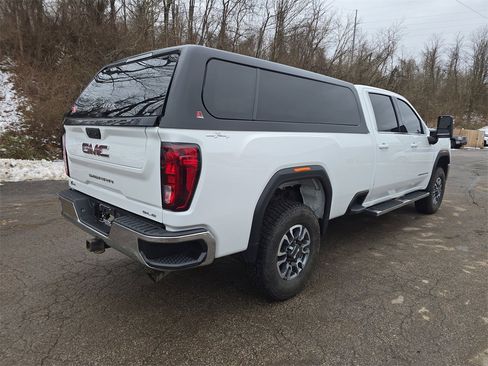 Used 2023 GMC Sierra 2500 SLE w/ Remote Start Package image 4