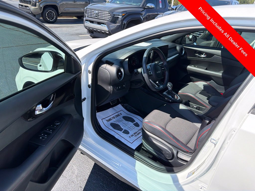 Used 2024 Kia Forte GT FWD image 3