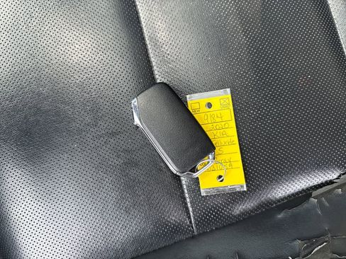 Used 2020 Kia Telluride S image 32