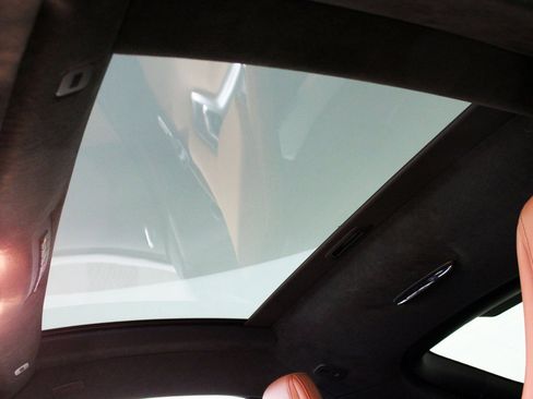 Used 2017 Mercedes-Benz AMG GT S image 15