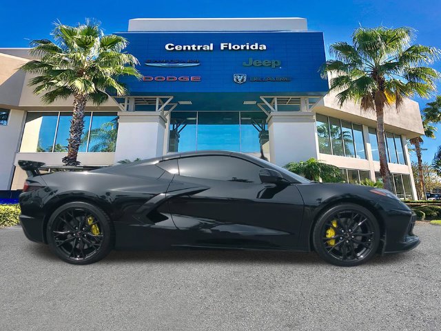 Used 2023 Chevrolet Corvette Stingray Preferred Cpe w/ Z51 Performance Package RWD image 3