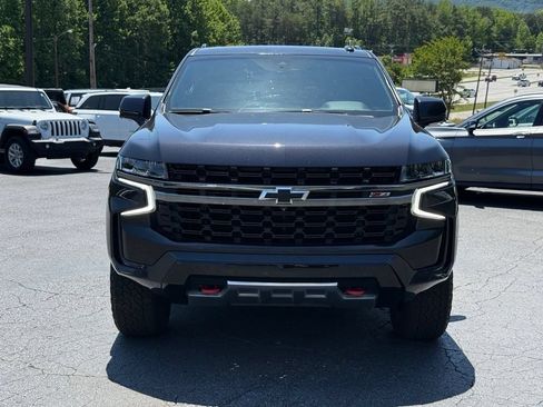Used 2022 Chevrolet Suburban Z71 w/ Luxury Package AWD/4WD image 9