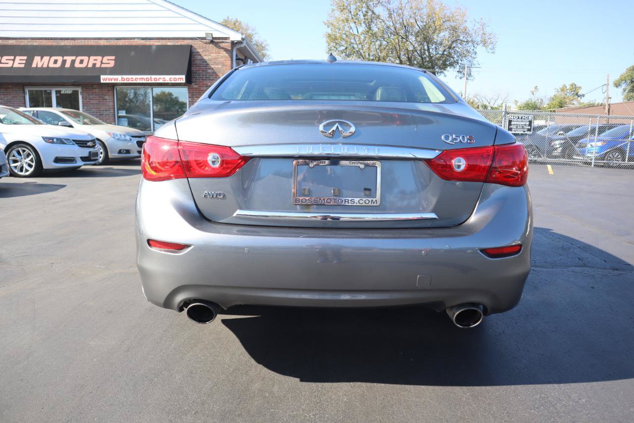 Used 2015 INFINITI Q50 AWD w/ Technology Package image 4