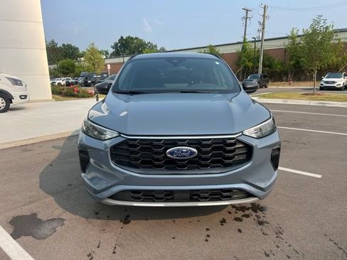 Used 2024 Ford Escape ST-Line w/ Tech Pack #1 AWD/4WD image 2