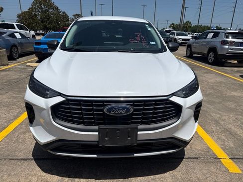 Used 2023 Ford Escape Active w/ Tech Pack #1 FWD image 3